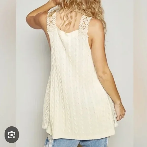 POL Cream and Blue Lace Tank Top - Picture 3 of 4